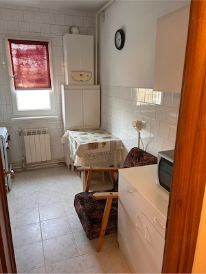 PROPRIETAR vând apartament 2 camere semidecomandat,ultracentral ( George Apostu ),Bacau. - imagine 5