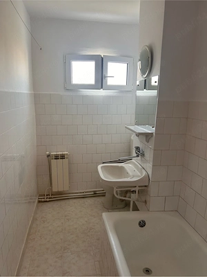 PROPRIETAR vând apartament 2 camere semidecomandat,ultracentral ( George Apostu ),Bacau. - imagine 10
