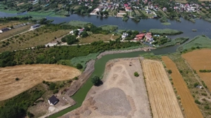 Acesta este momentul tău de a investi într-un loc de poveste pe malul lacului