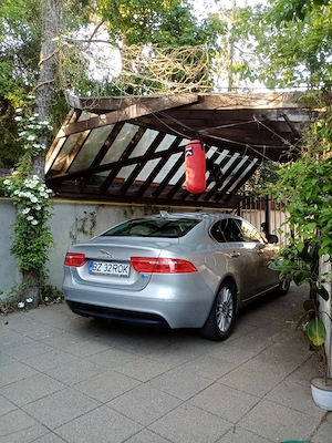 Jaguar XE achizitionata de noua din reprezentanta Jaguar prima inmatriculare 2019  variante-schimb  - imagine 5