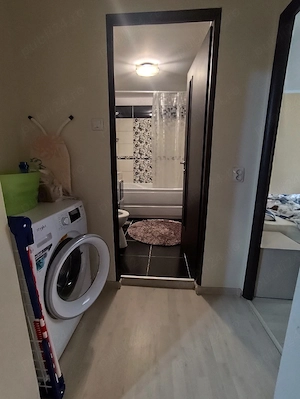 Apartament 3 camere cf 1 decomandat micro 4 - imagine 9