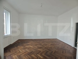 Doua partamente cu potențial de unificare, curte interioară si garaj , str Horea - imagine 7