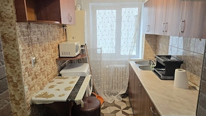 Inchiriez apartament cu 2 camere in Deva, Bld. Dacia, parter, intrari separate, balcon,  - imagine 4