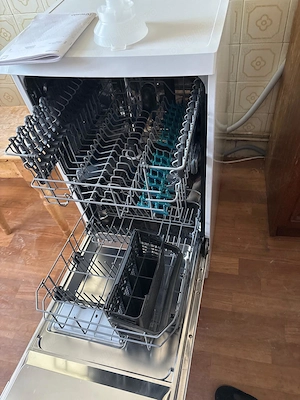 Masina de spalat vase Electrolux ESF4710ROW