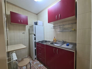 Proprietar,inchiriez apartament 1 camera - imagine 2