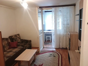 Ofer spre închiriere garsoniera zona 0 central  Brașov  - imagine 5