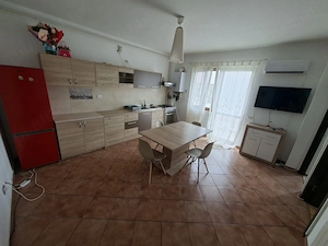 Închiriez apartament mobilat zona  fosta autogară 