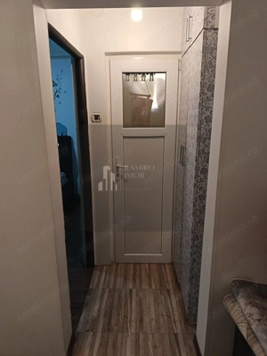 Apartament 3 camere semidecomandat - imagine 8