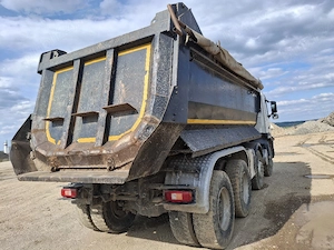 autobasculante 8x4  - imagine 3