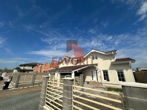 Duplex Individual | 4 camere | Toate utilitatile | Asfalt | Carport | - imagine 2