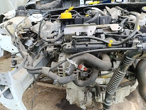 Vând motor Renault Clio 2021 - imagine 2