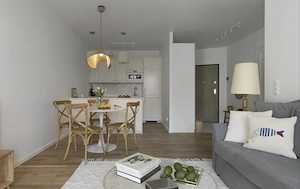 Vand apartament cu doua camere zona Titan