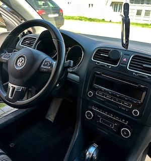 Vând Volkswagen golf 