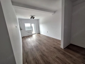 De vanzare apartament 2 camere si curte proprie 90 mp - imagine 6
