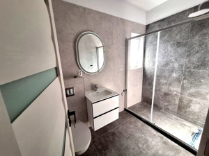 De vanzare apartament 2 camere si curte proprie 90 mp - imagine 10