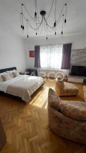 Garsoniera de inchiriat 40 mpu mobilata utilata parcare zona Sub Arini
