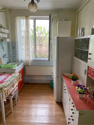 Apartament de vanzare cu 3 camere zona Micro 1 - imagine 4