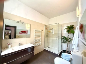 Vila cu 4 camere cu lift, jacuzzi și terasă panoramică tip penthouse - imagine 9