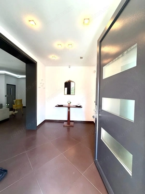 Vila cu 4 camere cu lift, jacuzzi și terasă panoramică tip penthouse - imagine 3