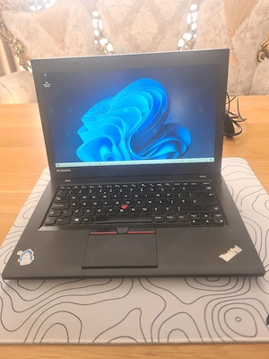  Lenovo ThinkPad 14  Intel + mouse + mousepad + tastatură 
