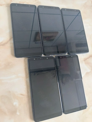 [A7] Vând 5x Samsung Galaxy A7 [pentru piese] [diferite defecte] [poze reale]