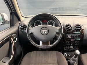 Dacia Duster dCi 110 FAP 4x4 Laureate - imagine 12