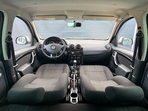 Dacia Duster dCi 110 FAP 4x4 Laureate - imagine 16