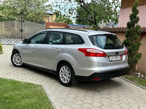 Ford Focus 2011-1.6 benzina clasic-Impecabila Import Germania - imagine 6