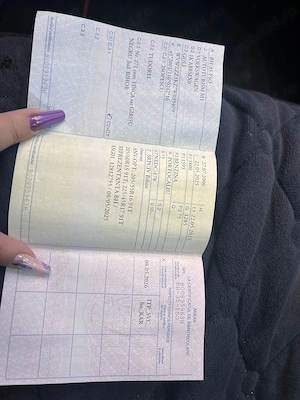 Vând Volkswagen Golf 5, motor 1.6 benzină, an fabricație 2006. Mașina se prezinta OK  - imagine 4