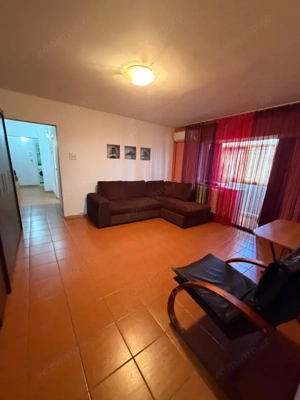 Apartament 3 camere, 70 mp, etaj 3/4 , Filiasi. - imagine 3