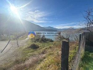 Casa si teren langa lacul Pangarati , mobilata si utilata - imagine 15