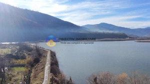 Casa si teren langa lacul Pangarati , mobilata si utilata - imagine 6
