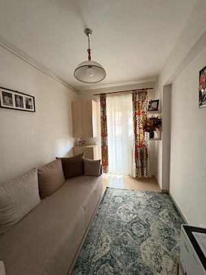 Proprietar   vând apartament 3 camere spatios  - imagine 7