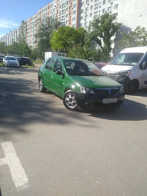 vând Dacia Logan motor de 1 4 benzina acte valabile mașina merge perfect fara probleme  - imagine 2