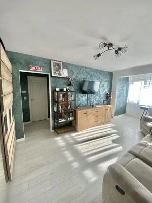Semicentral - Vanzare apartament 2 camere - Str. Libertatii - imagine 3