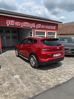Urmeaza sa-i facem Detailing! HYUNDAI TUCSON 1,6 Benzina . Vanzare in regim de consignatie . - imagine 4