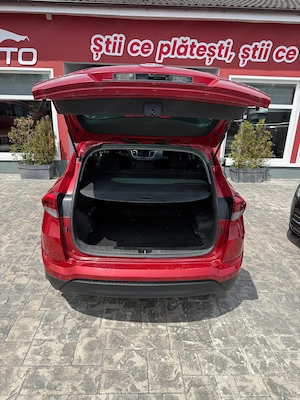 Urmeaza sa-i facem Detailing! HYUNDAI TUCSON 1,6 Benzina . Vanzare in regim de consignatie . - imagine 5