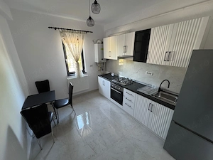 Închiriere Apartament (persoana fizica) 2 camere decomandate 54 m2 în bloc 2025 cu teren aferent