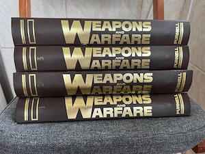 Set Complet 8 Volume - Enciclopedia Purnell's Modern Weapons & Warfare
