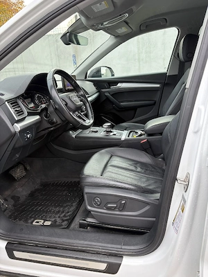 Audi Q5 ,2020,2l benzină  - imagine 9