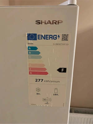 vand frigider Sharp 