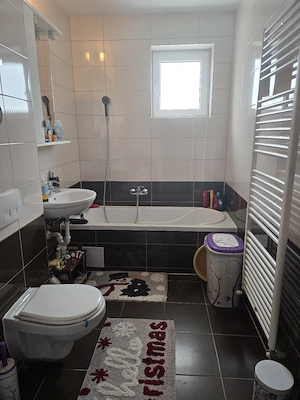 Apartament cu 2 camere spațios și luminos de vânzare-Avantgarden 3 Brașov - imagine 4