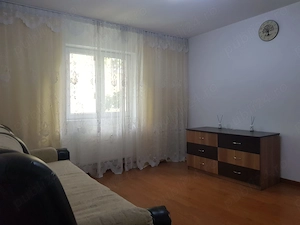 Apartament 2 camere Piata Resita, etaj 1, curat, 360 euro - imagine 2