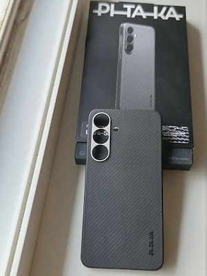 Husa Samsung S25 Pitaka , fibra carbon