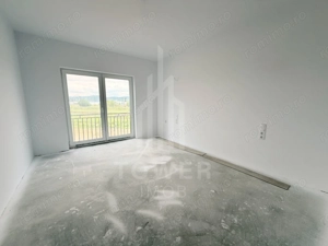 Casa  la cheie 4 camere-Selimbar - imagine 5