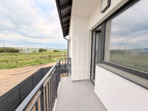 Casa  la cheie 4 camere-Selimbar - imagine 14