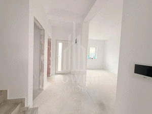 Casa  la cheie 4 camere-Selimbar - imagine 2