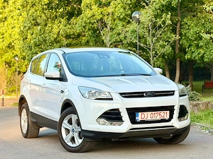 Ford Kuga Titanium 1,6 benzina 150 CP, 165000 KM - imagine 4
