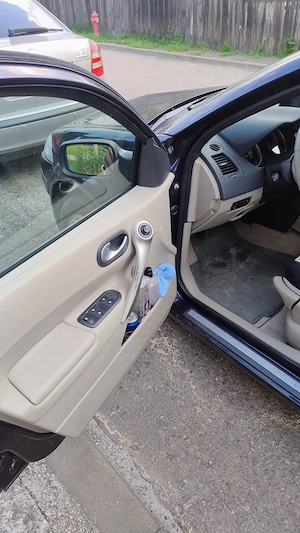 Se vinde Renault Megane 2 break,an 2008,km195000 - imagine 6