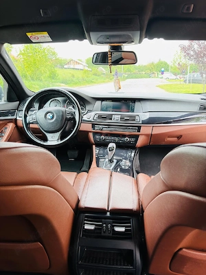 BMW F10 520i 184cp automata impecabila 